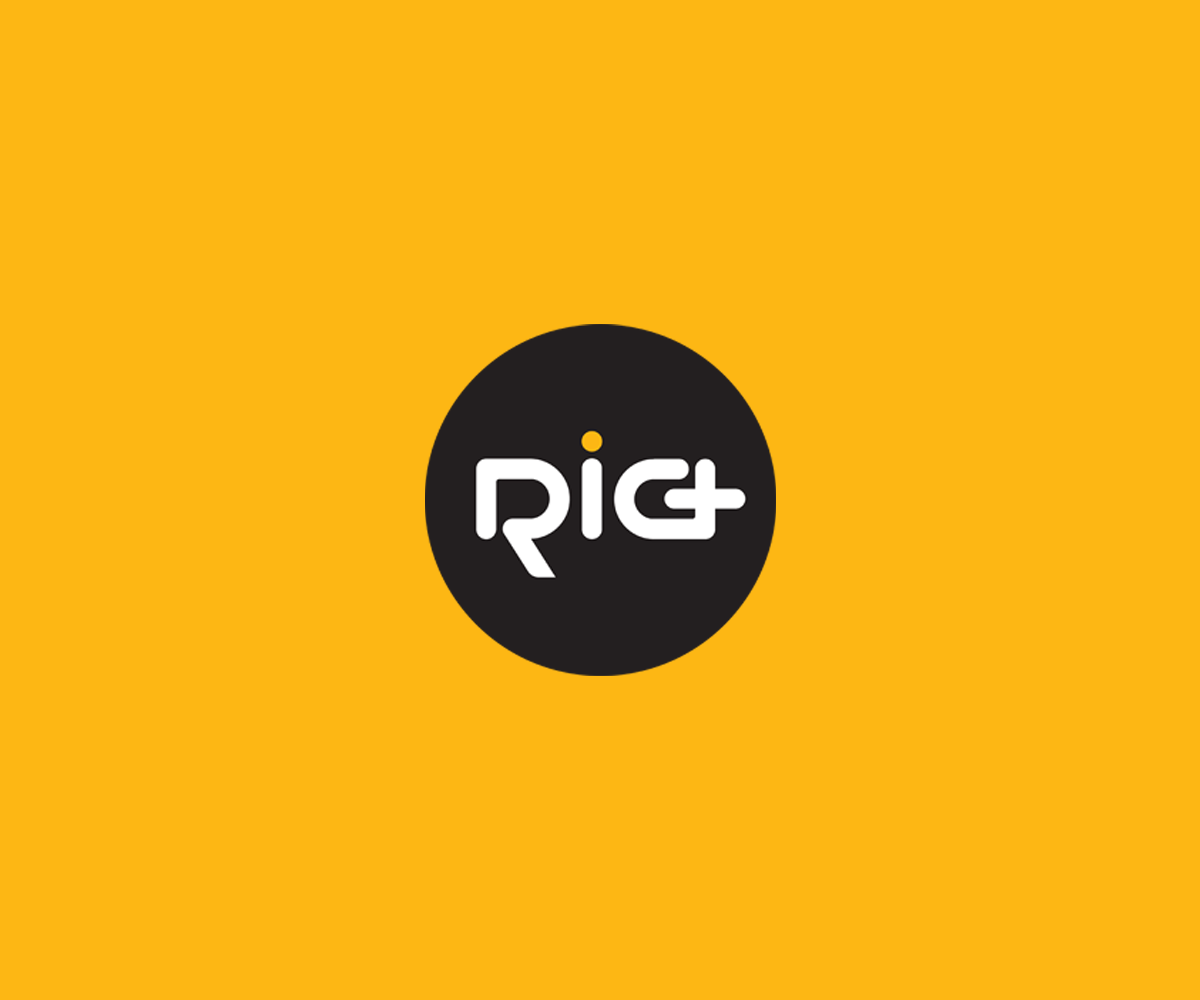 A black circle with the word "Pic+" written in a stylized white font is centered on a solid yellow background.